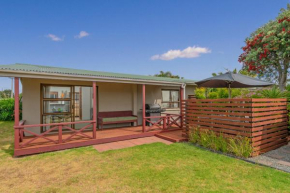 Ocean Oasis - Whangamata Holiday Home